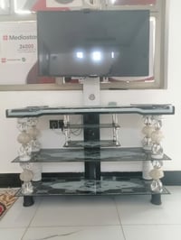 اشاشه حجم ٤٣ هيه ولميز للبيع مستخدمه السعر ١٥٠ الف لشراي يتصل ع رقم 07...