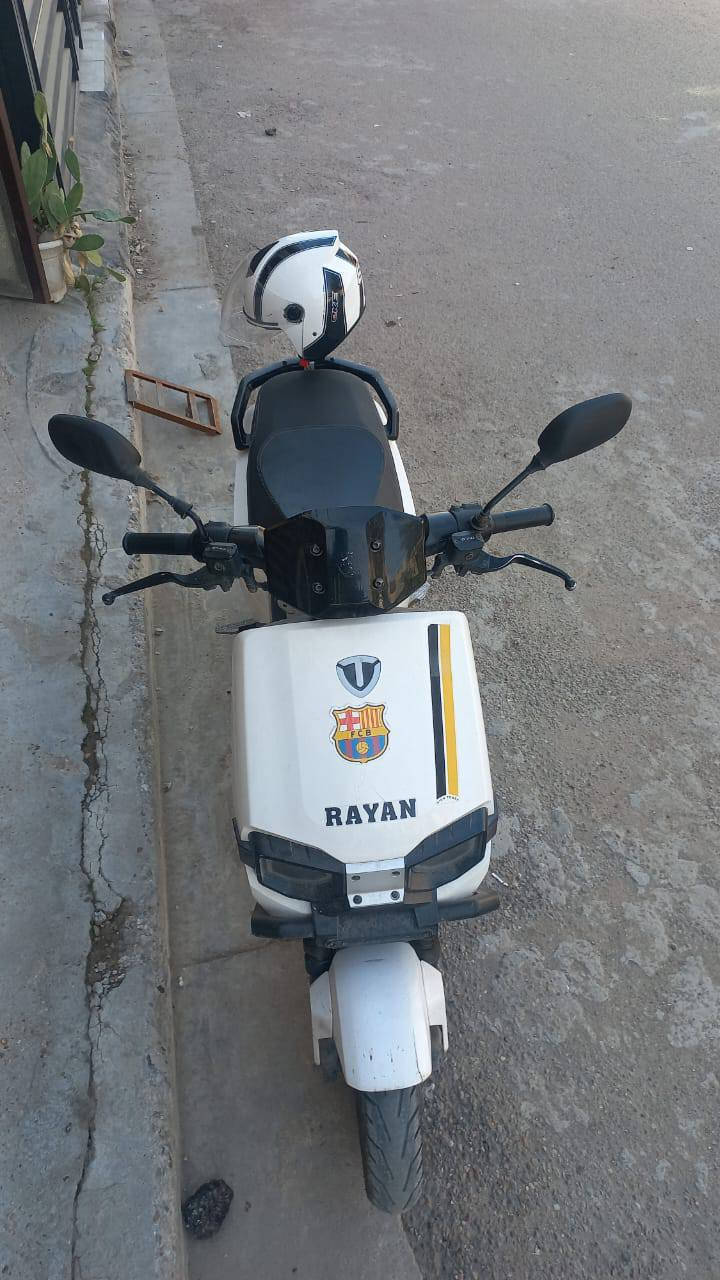دراجة كهربائية للبيع موجودة بلاعلام للبيع المستعجل للتواصل واتساب ***********

