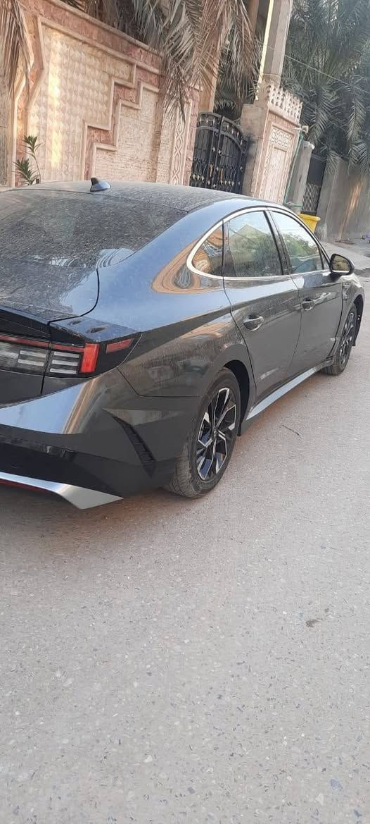 السلام عليكم
سوناتا 2025 وارد امريكي ضربته جاملغ وبنيد السياره بسمي 
مكينه 2500 تنفس طبيعي السعر 200 
للاستفسار ***********..متواجد على الفيس المكان البصره
