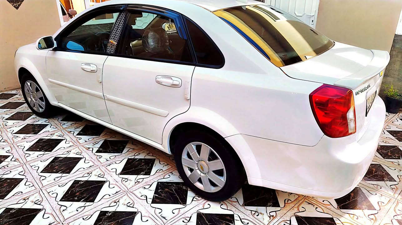 اوبترا للبيع موديل 2011
السعر80
وبيها مجال السيارة مرفق السونار وياها
ماناقصها اي شي جاهزة كامرة شاشة طخم تايات كلو جديد بدون كاربون كير عادي 
والشرعي موجود تريد تحويل وكالة حاظر رقم الهاتف/***********
