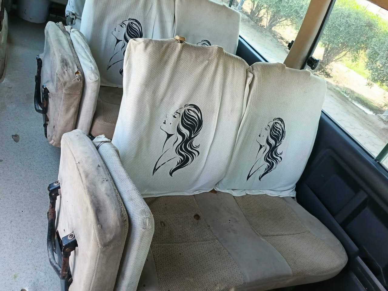 سلام عليكم ورحمة الله وبركاتة
جبني جوان البيع موديل ١٥ البيع موصليه سياره جاهز من مكينه وكير وحداديه كهربائي كله شغاله سعره خاص مكان ناصريه رقم الهاتف ***********
