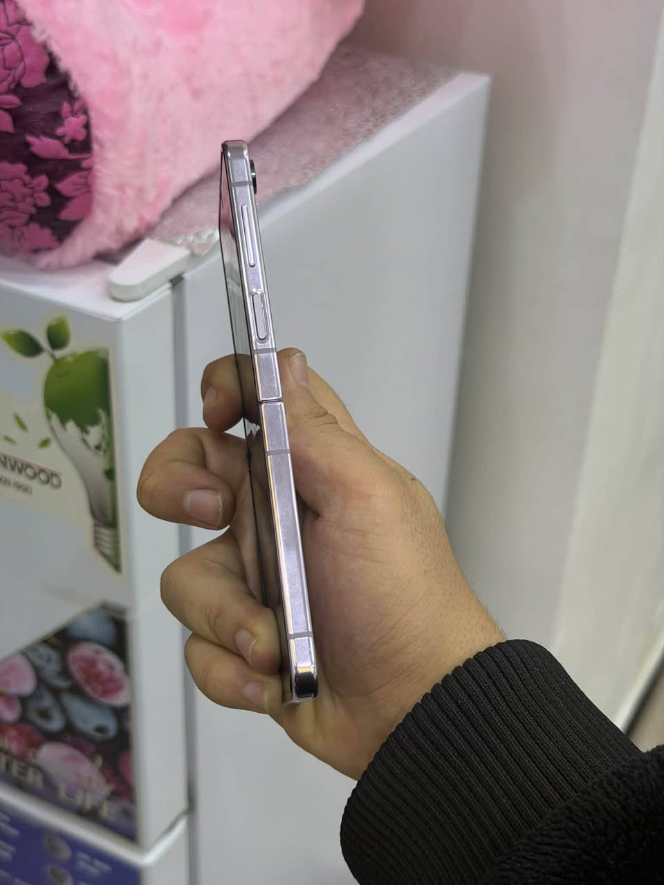 سامسونك زت فلب 5 فايف قابل لل طوي نضافته 100 شرق اوسط مكاني بغداد 256 رام 24 شخط مابي 3 شاشات ينفتح سعر 440 الف خاص شراي *********** واتساب
