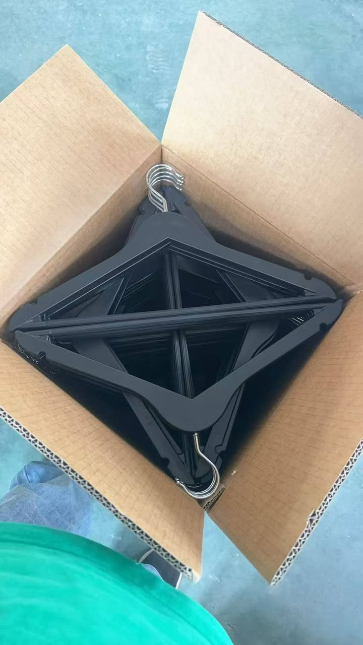 43*10.cm plastic hanger, many colors are available
welcome to inquiry
Wechat/Whatsapp:0086－16622941459


**إذا كنت صاحب هذا الإعلان وتريد حذفه لأي سبب، رجاءا أرسل رسالة إلى الدعم الفني**