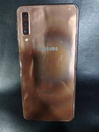 سامسونك A7 2018 ذاكره 128  استفسار وسعر خاص او اتصال 07730181826