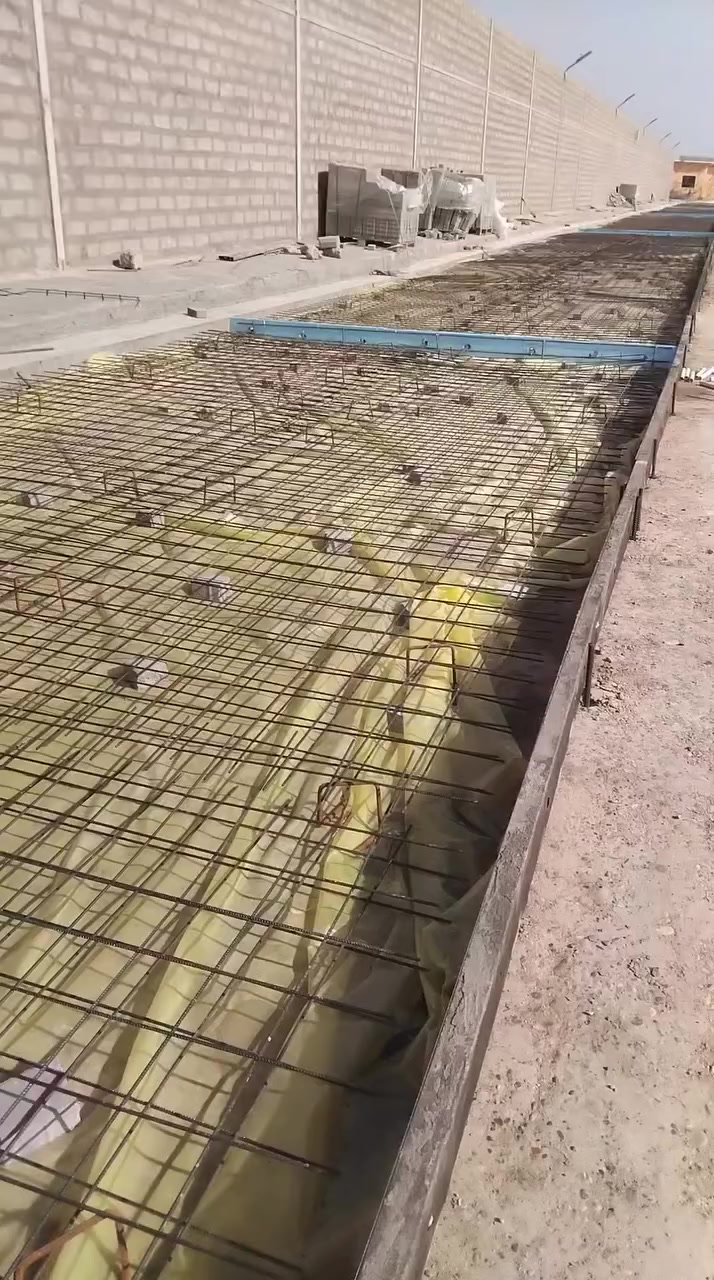 السلام عليكم اني نجار حداد دك شطرات صب سقل وهذ شغلي متفرق
***********
