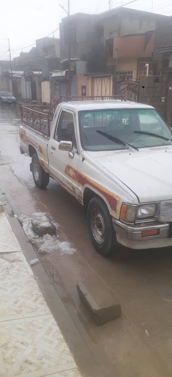 بيكم ٨٨ جاهز عشغل محرك كير اكسن شرط طخم تايه جديد باتري جديد رقم نينوى مصطره ٤٥ وبي مجال ***********
