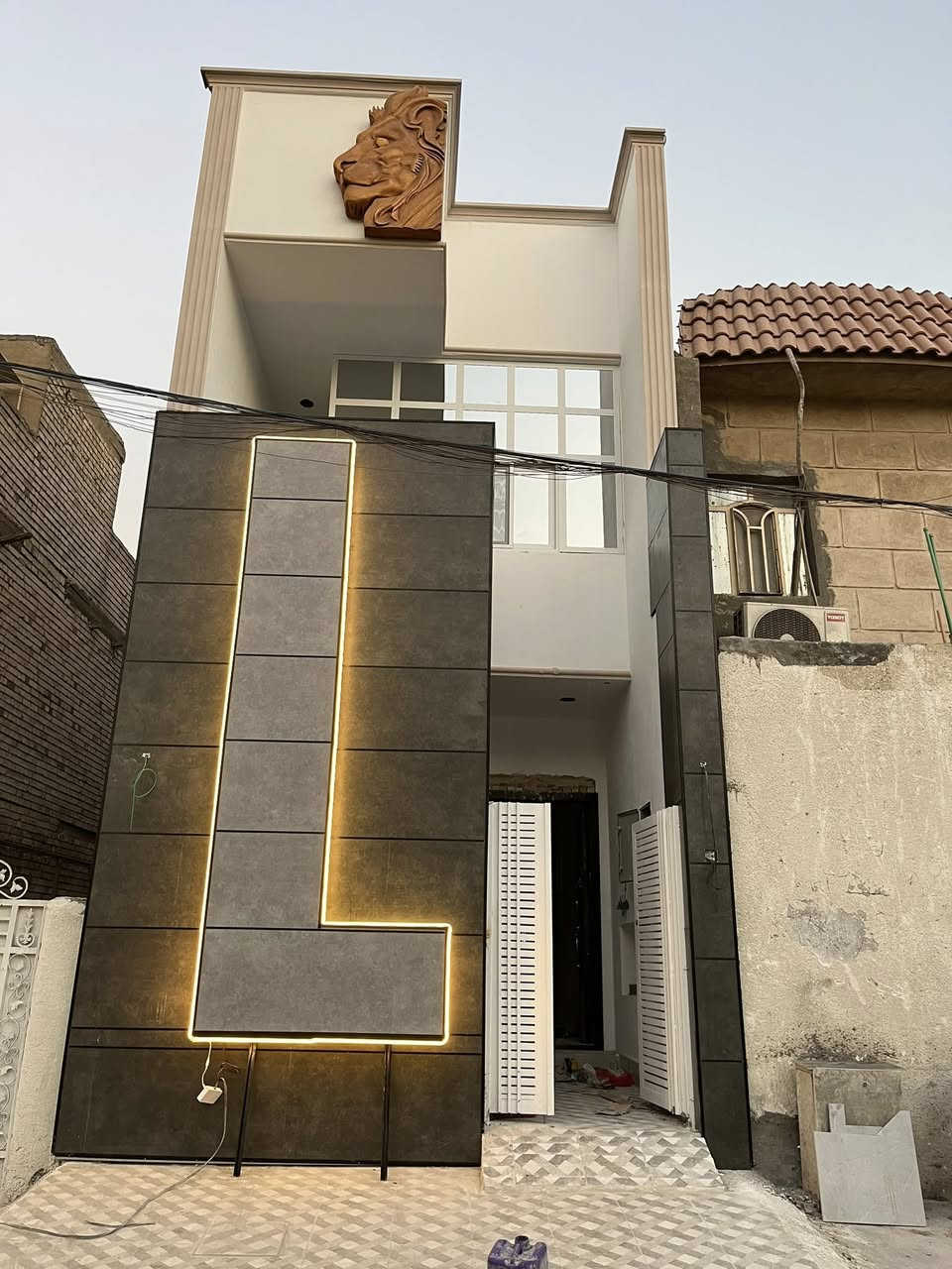 سلام عليكم حداد عام وجهات بورسلين مكانيك +بودركس فرونتك ***********
