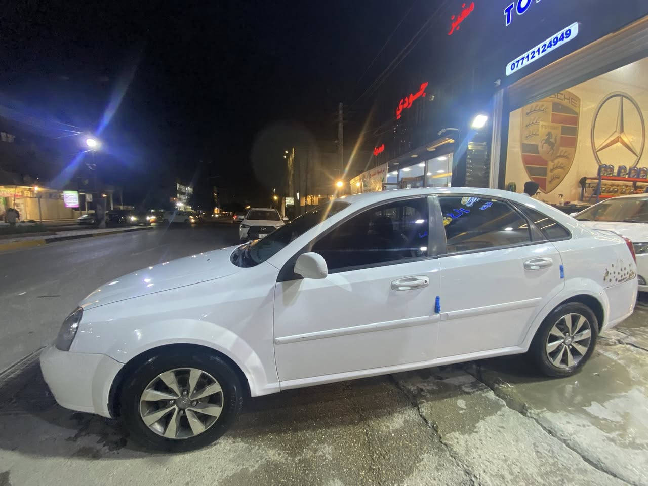 اوبترا 2013
رقم بغداد انكليزي 
مكينة كير كهربائيات كفالة 
تبريد جديد ثلج
شاشة وكامرة 
 بيها تبديل 3 قطع جاملغ ايمن وبابتين الوراها 
سعر78$ وبيها مجال للشراي 
الموقع بغداد حي العدل
***********
