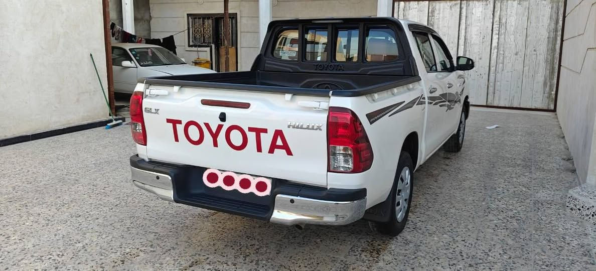 بيكم هايلوكس للبيع 2022 مكفوله كفاله عامه كير عادي سياره ما ماشيه نضيفه ع وضع شركه رقم اربيل سعر 24الف دولار  وبيه مجال  مكان سياره بصره للستفسار ‏‪***********‬‏
