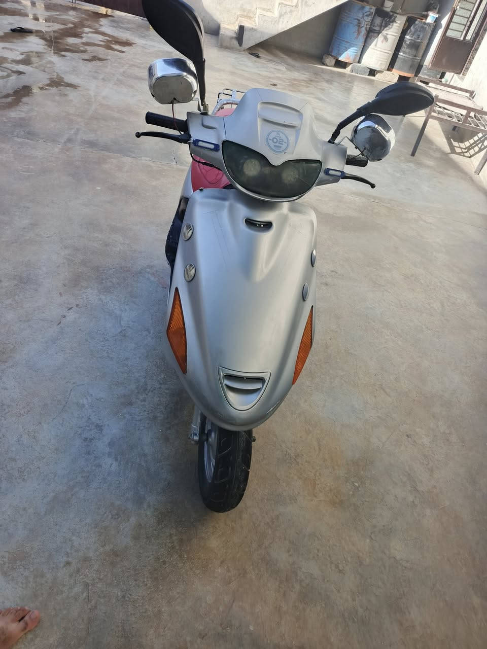 فراشة للبيع مكينه مفتوح كلشي شغال. سعره ٤٧٥ بيه مجال بسيط
‏‪***********‬‏
