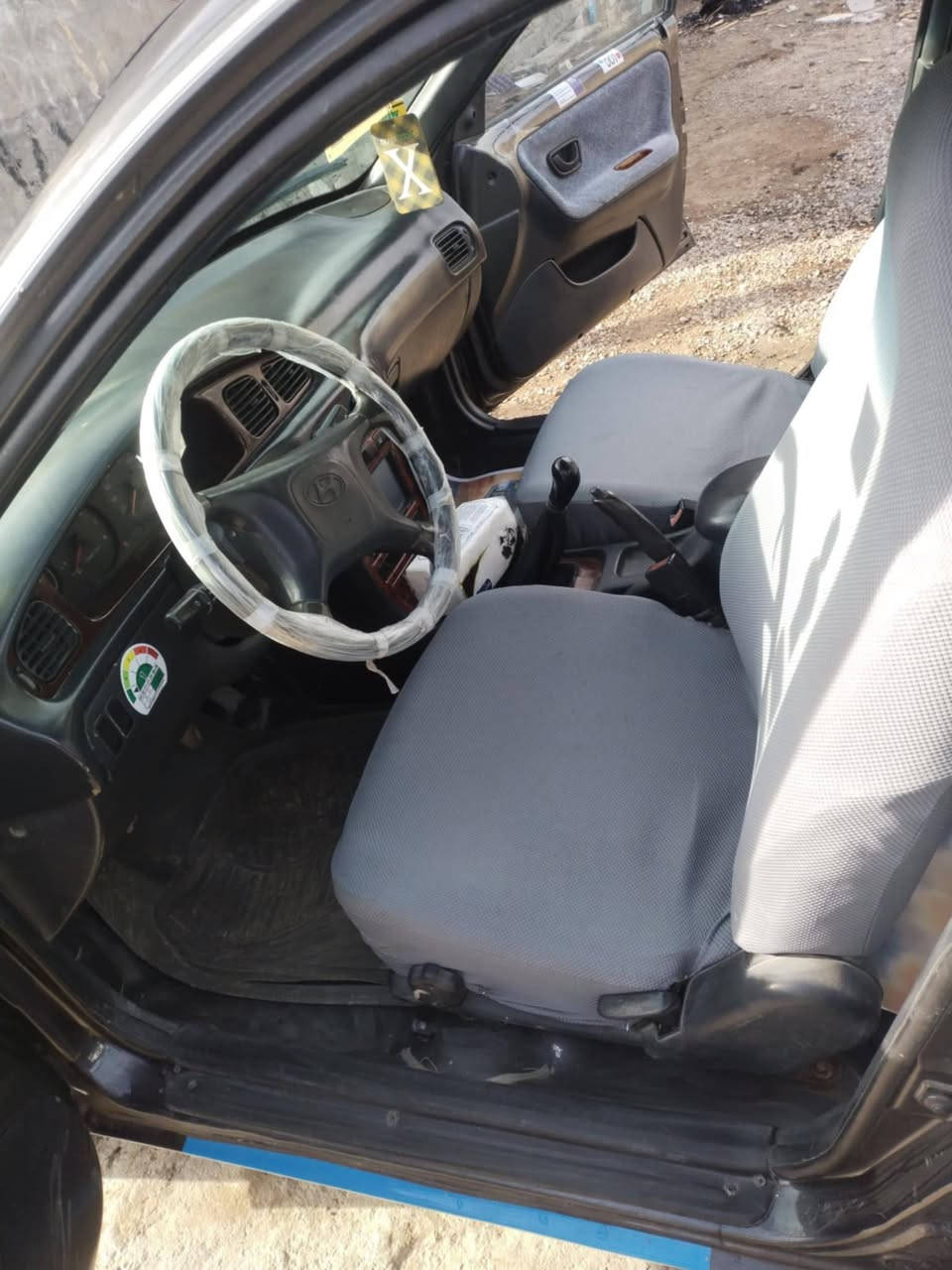 سلام عليكم للبيع سياره سوناتا ٢ رقم بغداد انكليزي موديل 93  مصبوغه عام للجماليه مكاني بغداد ابو غريب هذا رقمي***********
