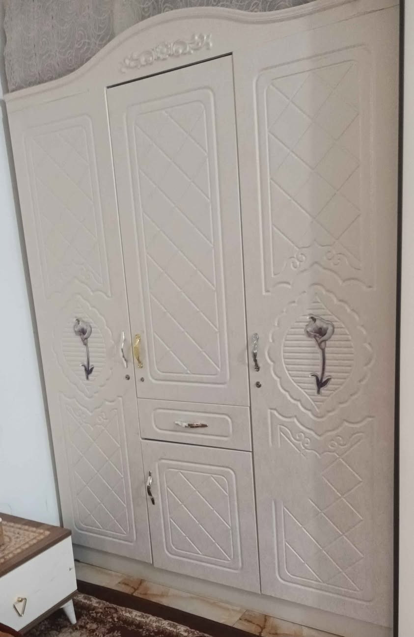 ‎غراض البيع كنتور تركي نضيف سعر 125
وجزامه سعرها 110 
غرفه تركيه 5قطع. 300
المكان المحموديه‎ المحمودية, بابل


**إذا كنت صاحب هذا الإعلان وتريد حذفه لأي سبب، رجاءا أرسل رسالة إلى الدعم الفني**