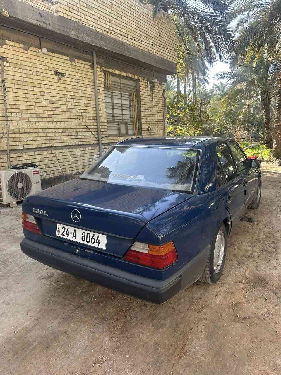 السلام عليكم مرسدس دب للبيع                                            موديل ٨٦ سياره كفاله عاامه من ضربه خياس صبغ كله كفاله مكفوله منصبغ  مكينه وكير بجيس فيفيتي ٣٠٠٠ فيشتين مجول قواعد دبل بلاديه بدون خياس  سياره كامله عله اخر حبايه حداديه خلفيه ومامي بجيس مصارلي شهر من بدلهن سلايت ٣طكات غرفتها نضيفه بلاديه  مكاني كربلا وسعر ٦٨ وبيها مجال للشراي ملي دخل بلي يغنون سياره بلاديه ***********
