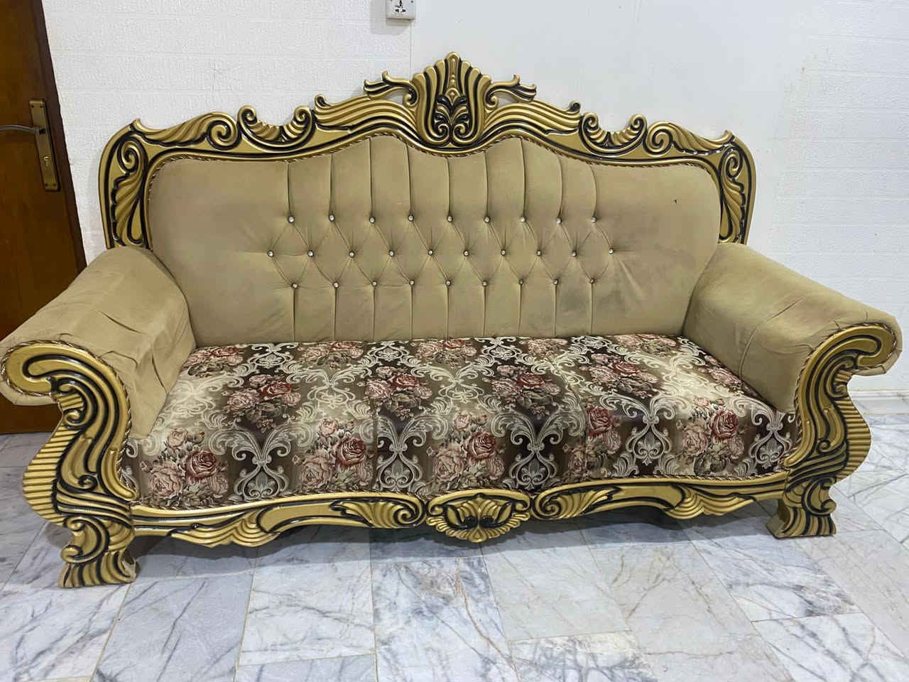 تخم قنفات الله شاهد ماخذينه 1750 مستعجل على بيعته ليريده ب400/***********

