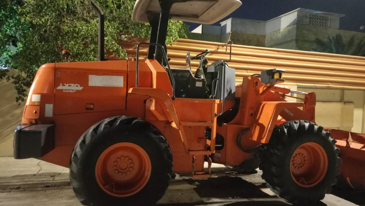 للبيع شفل ياباني جاهز للعمل محرك ازوزه 4اسلندر كير ميكانيكي موديل 2005 اصل رقم انكليزي بسمي البيع سريع الشراي يتصل ‏‪0782 261 5638‬‏
