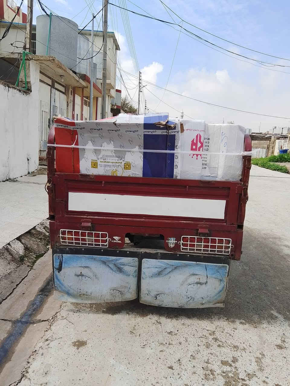 للبيع موديل 2018كلشي شرط اوراق كمرك محرك اخرس سعر 900وبيها مجال شراي خابر ***********
