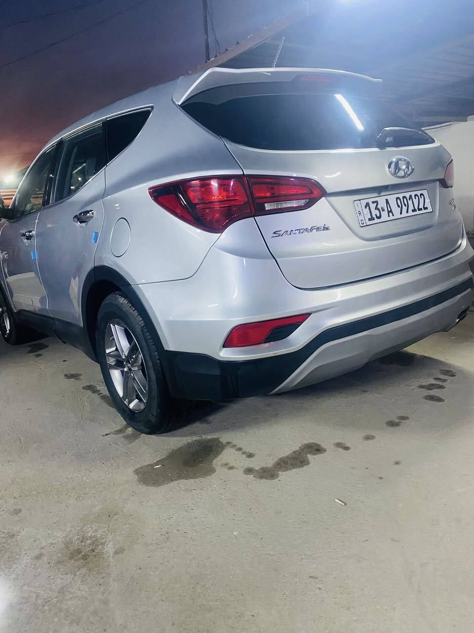 السلام عليكم سياره نوع سنتافيا موديل 2018 حره رقم انگليزي سنويه جديده وارد امريكي ضررها مذكور بلسونار فقط بنيد والباقي مكفول كفاله عامه سياره جديده وجاهزه من كل النواحي ماشيه 70 حقيقي حجم المحرك 4 سلندر 4راكب السعر 145 مراوس اراوس لشراي يتصل***********مكان السياره ميسان قضاء كميت
