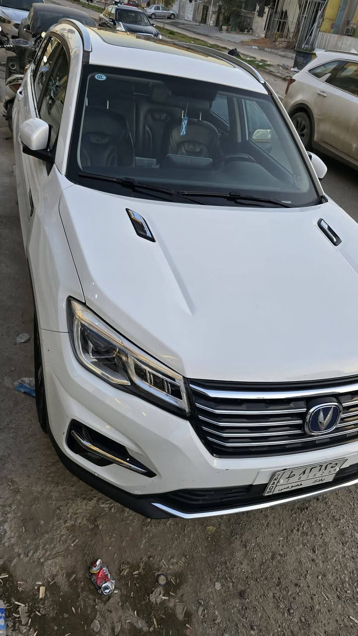 Changan CS75 2019
‎شانجان cs75 فول مواصفات موديل 2019 
‎وضع القيادة . طبيعي . اقتصادي . سبورت 
‎شاشة لمس
‎حساس تايرات 
‎حساسات امامي و خلف 
‎تبريد مركزي
‎هاند بريك الكتروني
Auto hold
Bluetooth
ABS
EBS
Wireless

‎ضمان ٥ سنوات على محرك وكير وكهربائيات من شركة البخيت
‎سياره جديده وحلوه وصيانتها ودهنها بس بالشركه 
بيها بارد باب السايق وخلف السايق موضح بالصور 
مكفوله من الصبغ 
مكانها بغداد حي البنوك
سعرها 133 
***********
