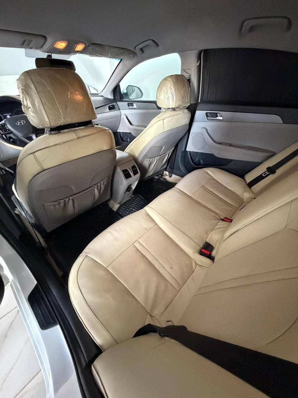 السلامة عليكم من رخصة الادمن سوناتا 2018 خليجي مكينة 2.4 دوش كير 6 نمر   ماشيه 135 رقم اربيل دولي سنوية 2029 داخل جلد بيجي مواصفات اعتيادي كاميرا خلفية 6 وسائدة هوائية شحن لاسلكي  السياره كفاله عامة من الدعامية للدعامية  
السعر 177 بيهه مجال بسيط 
العنوان البصرة القرنه 
الاستفسار ***********
