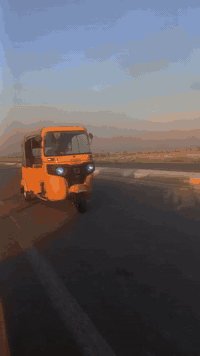 سلام عليكم تكتك للبيع 2022مضلع رقم بغداد بيه بارد بصيط تحويل ثاني يوم مكينه كفاله مكاني بغداد المعامل الحسنيه ***********
