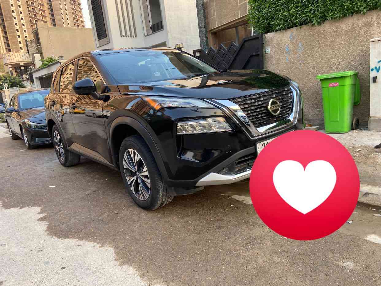 للبيع نيسان روج 2022 محرك 3سلندر تيربو وارد أمريكي سيارة نظيفة  رقم شمالي شرط التحويل او الوكالة صبغ قطعة وحده جاملغ امامي هو حادث اميركا وعندي صورة الحادث بدون دواخل سيارة حادثهه خفيف جدآ  +الفايبره مال الصندوق الي صاير بيهه الرقم للجمالية كير مكينة تبريد سيارة كولش حلوة وترايهه جدآ ناعم تيربو صاروخ تبريد ثلج مواصفات SV  ويل جبير مكان السيارة بغداد _الكرخ للأستفسار ***********
