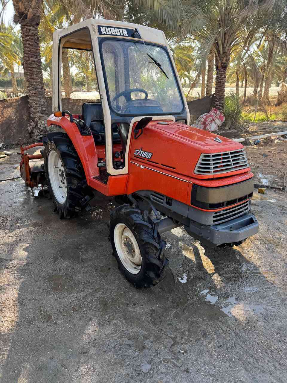 كابوته ياباني دخول جديد
محرك ٤سلندر دبل اكسل ملحقات رفاس فقط ممشتغله داخل العراق نهائي على وضع الشركه 
العنوان بابل قرب جامعه بابل
السعر(٣٨ورقه او بيها مجال )
للاستفسار اكثر
***********
يتوفر توصيل الى جميع المحافظات
