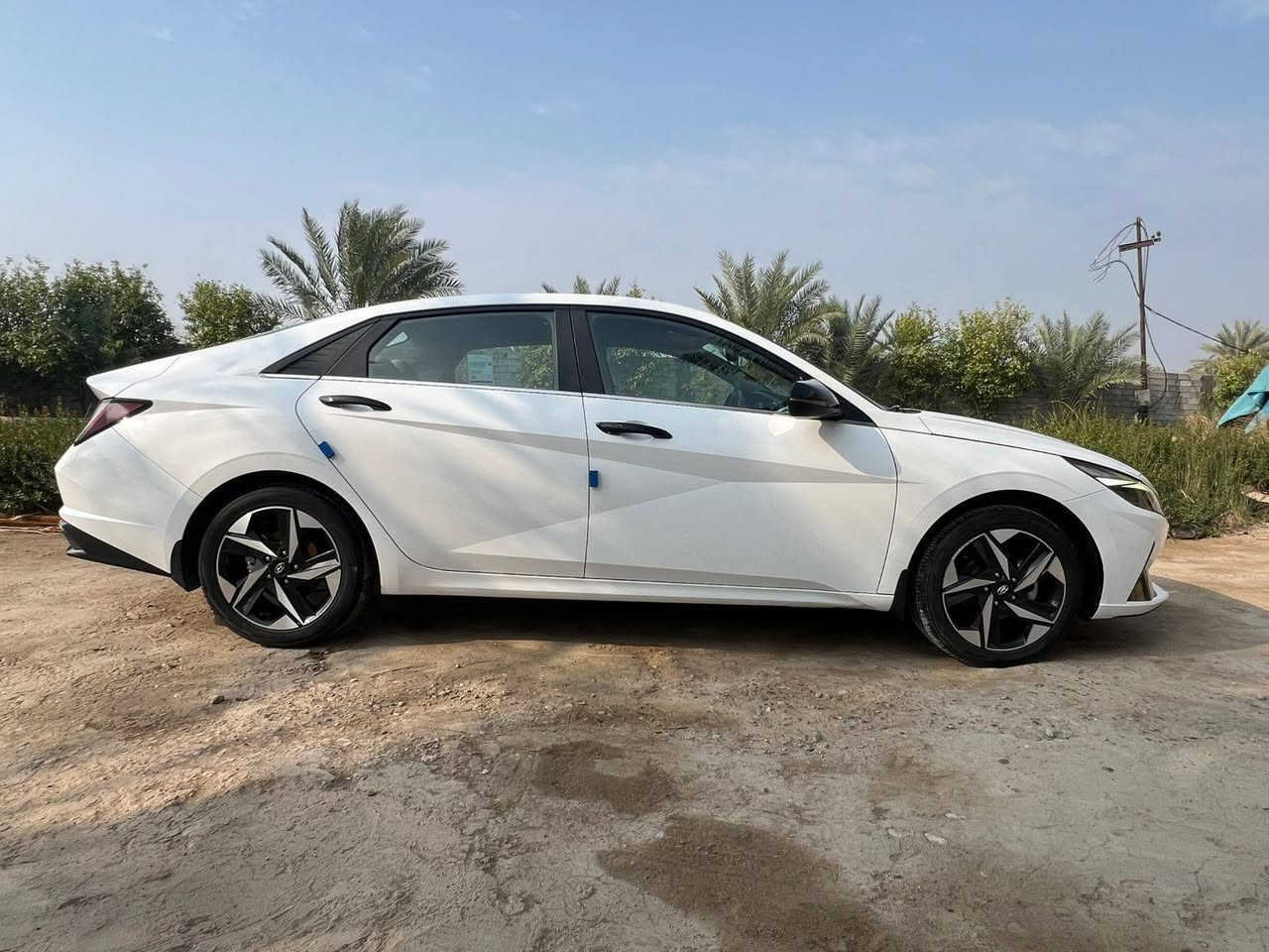 الانتره موديل ٢٢ خليجي كفاله عامه فول مواصفات مكينه ٢٠٠٠ رقم بغداد بسمي مكان معروضه ١٧٣ وبيها مجال ***********
