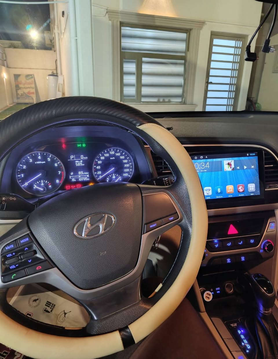 السلام عليكم 
للبيع النترا 2017 خليجي فول مواصفات رقم بغداد بأسمي
محرك 2000 دوش
ماشيه 106 ألف 
بيه ملاحضات بسيطه 
السعر/ 150 وبيه مجال
مكاني/ النجف الأشرف مجمع الأميرات
للأتصال/
***********
