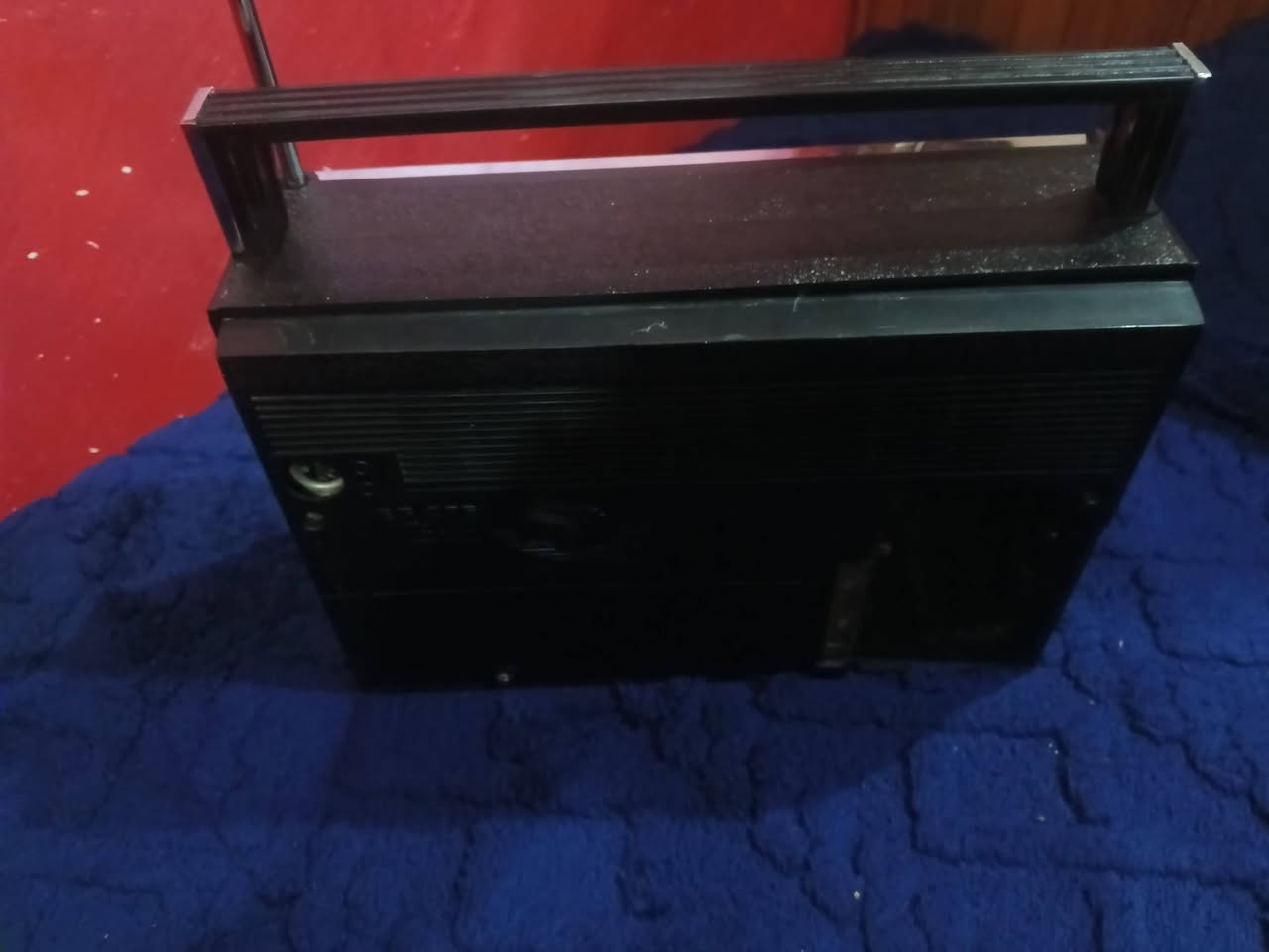 راديو الروسي المشهور فحم هل موجود بدون محولة نضيف
للاستفسار ‏‪***********‬‏ اكو توصيل
