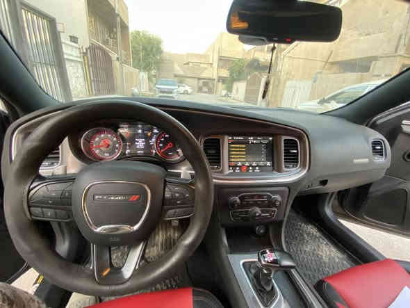 السلام عليكم
چارجر 2020 GT v6  
بدون صبغ بدون ايرباك  
ماشية ٥٢ 
حادثهة فتح بابين وجاملغ جهة الصدر ومشدودات نفسهن بالعراق 
السيارة على وضع الوكالة بدون نقص نهائيآ 
مكفولة من الصبغ والبارد  
السعر ٢٥.٥٠٠ $  وبيهة مجال 
بغداد / السيدية
***********
