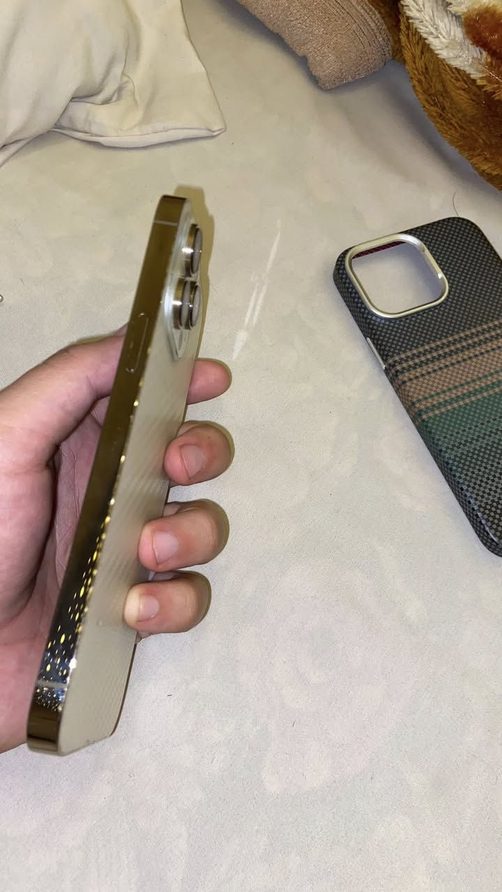 سلام عليكم شباب أمانة الله ورسوله الجهاز كلشي مآبي تاخذه تفحصه وين متريد مبدل بي فقط بطاريه والبطارية الي مبدله اصليه مو تجاريه قرائتها 100 والباقي كله مكفول وشرط الفحص العنوان كراده داخل /رقم / *********** ونضافة الجهاز مثل ما موضح بالصور / السعر 790 وبي مجال حك الجيه فقط
