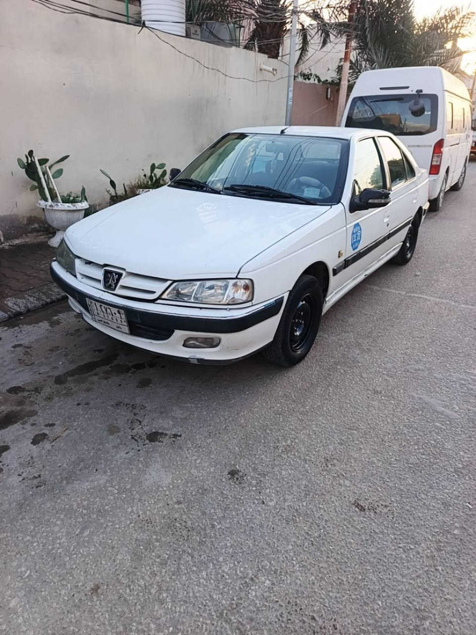 السلام عليكم بيجو بارص موديل 2012  بأسمي رقم بابل مشروع وطني تدفئة تبريد ثلج حداديه 70 بالميه كهربائيات كله شغاله سعره 40 وبيه مجال مكاني نجف شارع المدينه  رقم ***********
