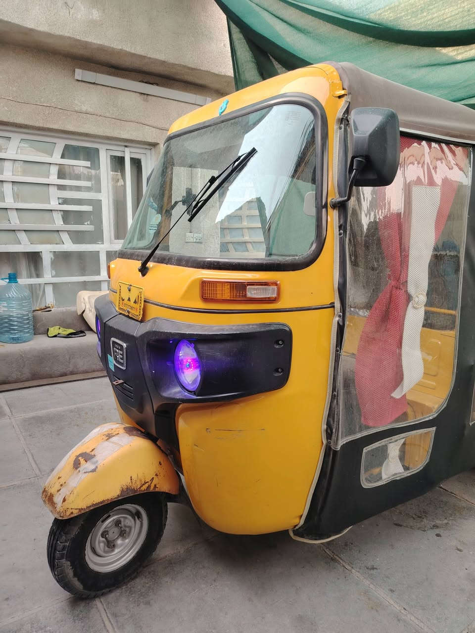 سلام عليكم ورحمة تكتك موديل 22 شهر 10 للإتصال عله رقم ***********
