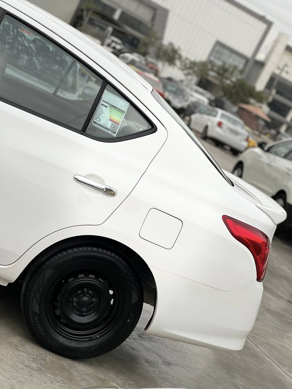 سلام وعليكم
نيسان صني موديل 2020
سونار مرفق بلمنشور
ماشيه 91كيلو
هيده نيكل 
دبل كيچ
سياره بدون نقص 
حداديه امامي خلفي جديد
مكينه وگير بشرط 
مكان سياره كلار 
***********
