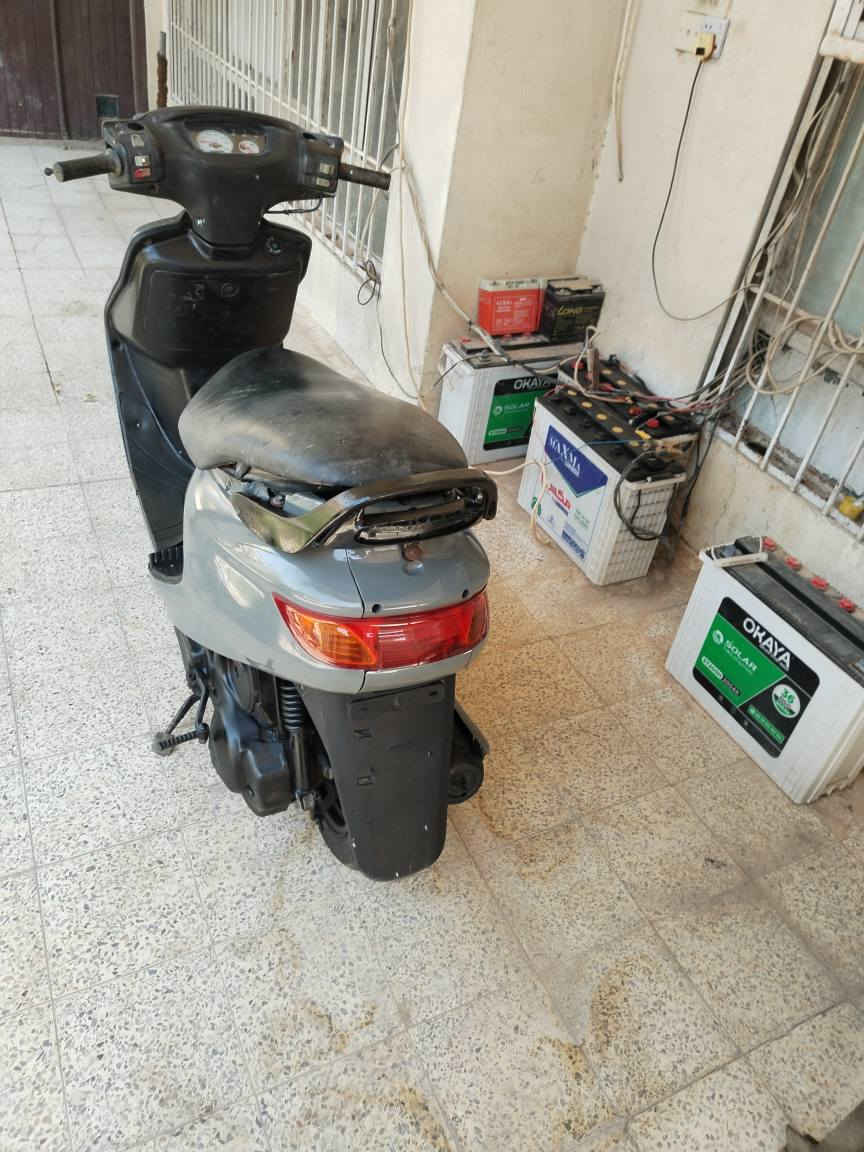 دراجه فراشه للبيع دراجه جديده كلش نضيفه  السعر380 مكان الدراجه حله شارع اربعين رقمي *********** هاشمية, بابل
