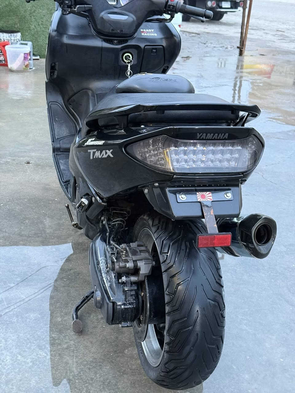 سلام عليكم تي ماكس ٢٠٠٨ نوزل دراجه خير من الله عليها كلج امامي بصمه وسبرنكه بوليني و اشاير وبك لايت لد عليها صالصنه اكرابوفچ ماشيه ٣٥ سكيورتي سويجين الدراجه شوفه عينك وبيها بس ملاحضات بسيطه مكحله للاستفسار الاتصال ''  ***********. مكاني حله نادر الثانيه
