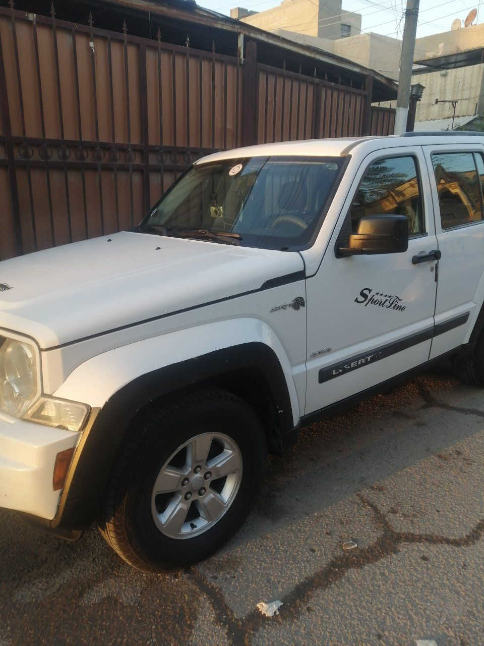 للبيع جيب ليبرتي ٢٠١١ سنويه باسمي بغداد مواصفات شاشه تحكم ستيرن مرايه الجانبيه كهربائي تخم تاير جديد كهربائيات شغاله حجم المحرك ٣٧٠٠ بدون صبغ حادثها بسيط دعاميه تبريد شغال رقم ***********
