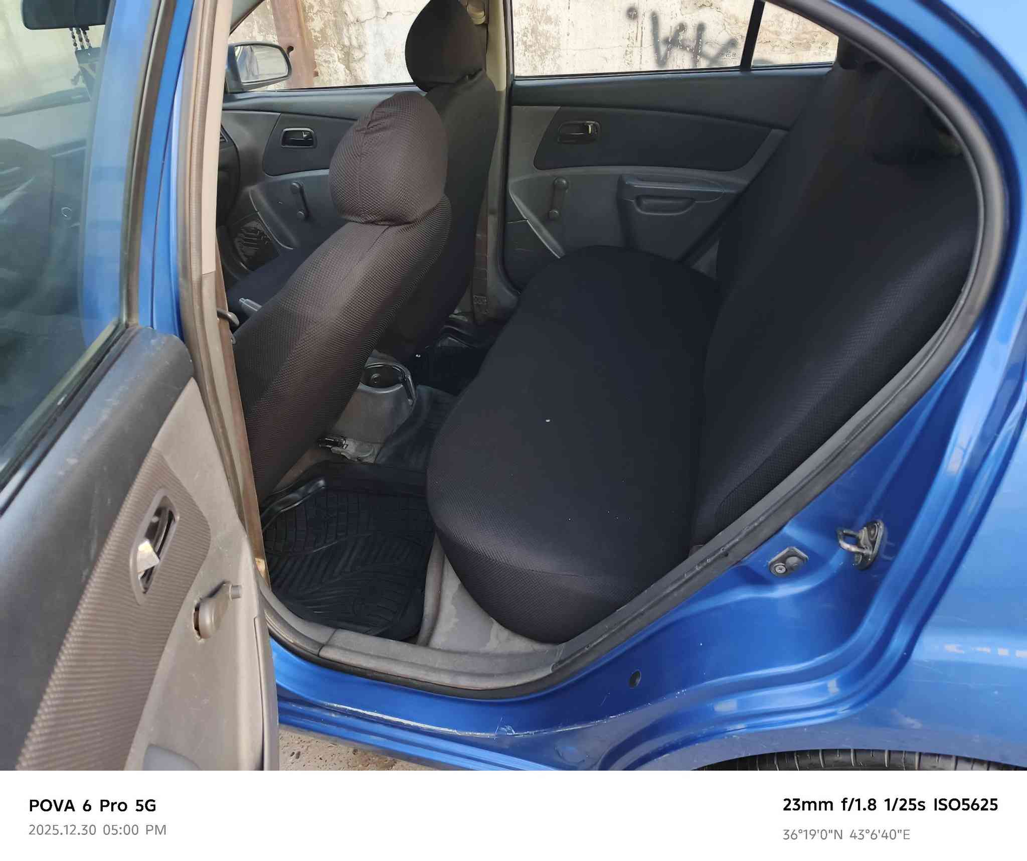 سلام عليكم 
كيا ريو موديل 2006
محرك 16
كير اوتوماتيك 
رقم انكليزي مسطره 
ديالى هزه جديده باسمي 
تحويل ثاني يوم مكان سياره موصل 
سعر 79 بيها مجال الطيبين 
بيها جملغ يمين 
شاري يتصل 
***********
