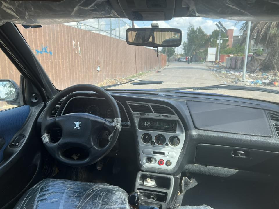 السلام عليكم
بيجو 306 موديل 2001 مصبوغه عام جماليه اثر جراد وبيهه بنيد مبدل طخه وبدلته تبريد ويه لسويج منظومه كامله وشرط الفحص كير مكينه بل كاتون  سنويه وهزه جديده   السياره جاهزه نقص صدر ودوشمه ترجع شركه سعرهه 39 وبيهه مجال شي كلش قليل واني خادم عنواني بغداد الشعب ***********
