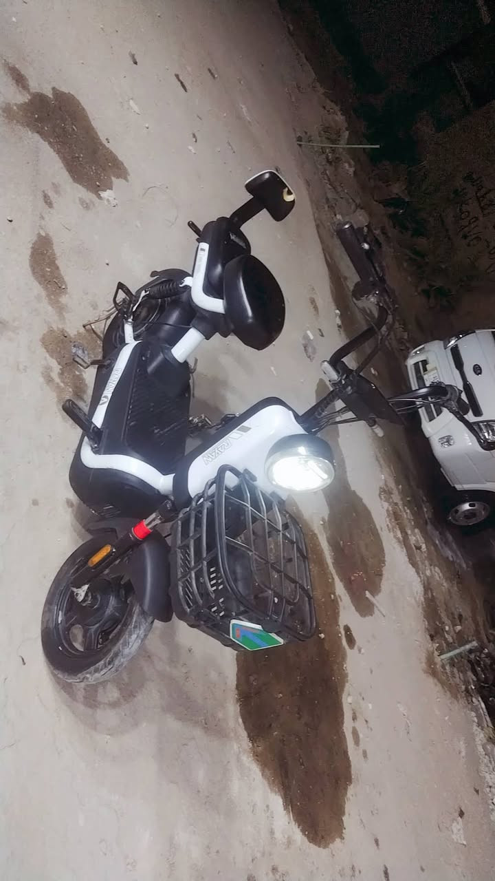 سلام عليكم بايسكل شحن للبيع حجم 14 بطاريات جدد سعر 250 وبيه مجال مكاني بوبيات
هاذ رقمي ***********
