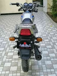 دراجه دايوان أوراقه ضايعه مكفوله من كلشي تاير جوبلس ماذب عليه شي كهربا...