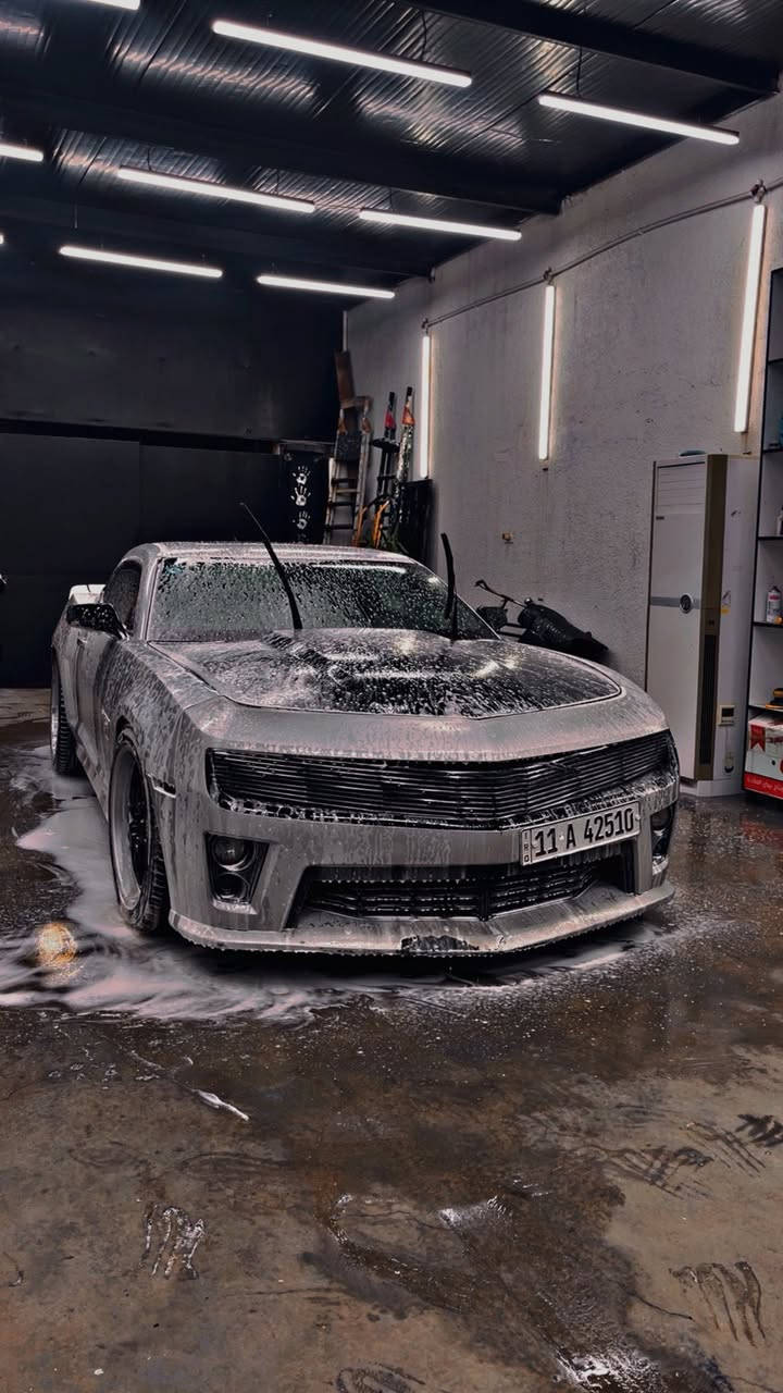 السلام عليكم
كمارو 2010 6200cc 2SS 

الحادث # كلين 

السياره مابيها ولا قطرة صبغ 

بنيد مبدل فقط 

لتقارنوها بلمهجومات والأحزام والعام 

السياره بدون قطرة صبغ 

المواصفات والإضافات العليها 

1- فتحه (سلايد روف)

2- سستم صوت 🔊 BOSTN

3- كشنات كهرباء 

4- عليها شوته KN 

5- هدرز دوك ثرولي لونك تيوب 

6- دبات HT POWER اطفي وتشغل براحتك 

7- دواسات جانبية

8- عليها وياله اصليه تو سايز 

9- تخم تاير جديد 

10- تحكم ستيرن 

11- داخل جلد احمر واسودّ ستوني مدوشمهن 

12- جناح خلفي 

13- دعاميه ZL1 

14- 4 كيجات 

15- الكير مزود بحشوة ZPACK 

16- رقم بغداد مشروع وطني تحويل ثاني يوم 

17- عليها شباك مموجود بلعراق كله 😂🤍

السياره من انضف وأحلى الكماروات بموديلها 

السياره نضيفه جداً وعليها ادامه كامله من فلاتر ودهن وبانزين كله محسن مشامه العادي السياره 

مكاني كربلاء 
سونار السياره موجود 

***********

***********
