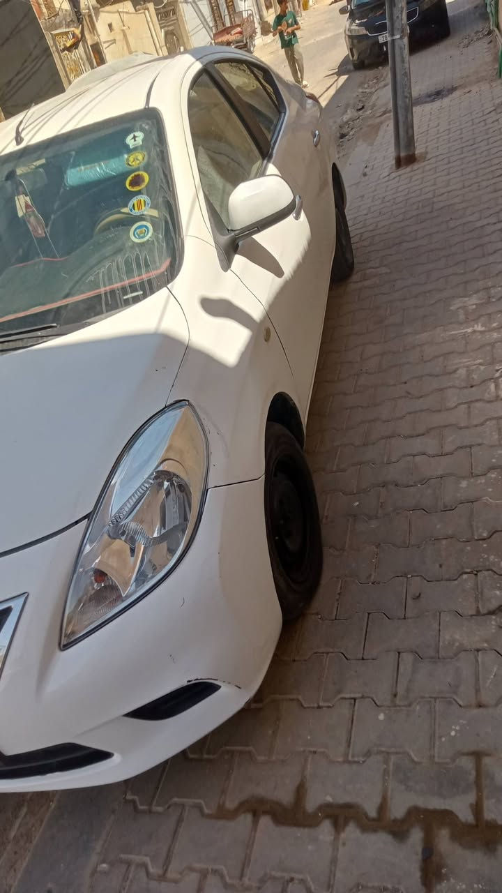 عندي نسان هندي جديده كلش كير مكينه حدديه تخم تير جديد تبريد ثلج متوام ودولي مكاني نجف سياره كصه وحده فقط موكصتين ***********

