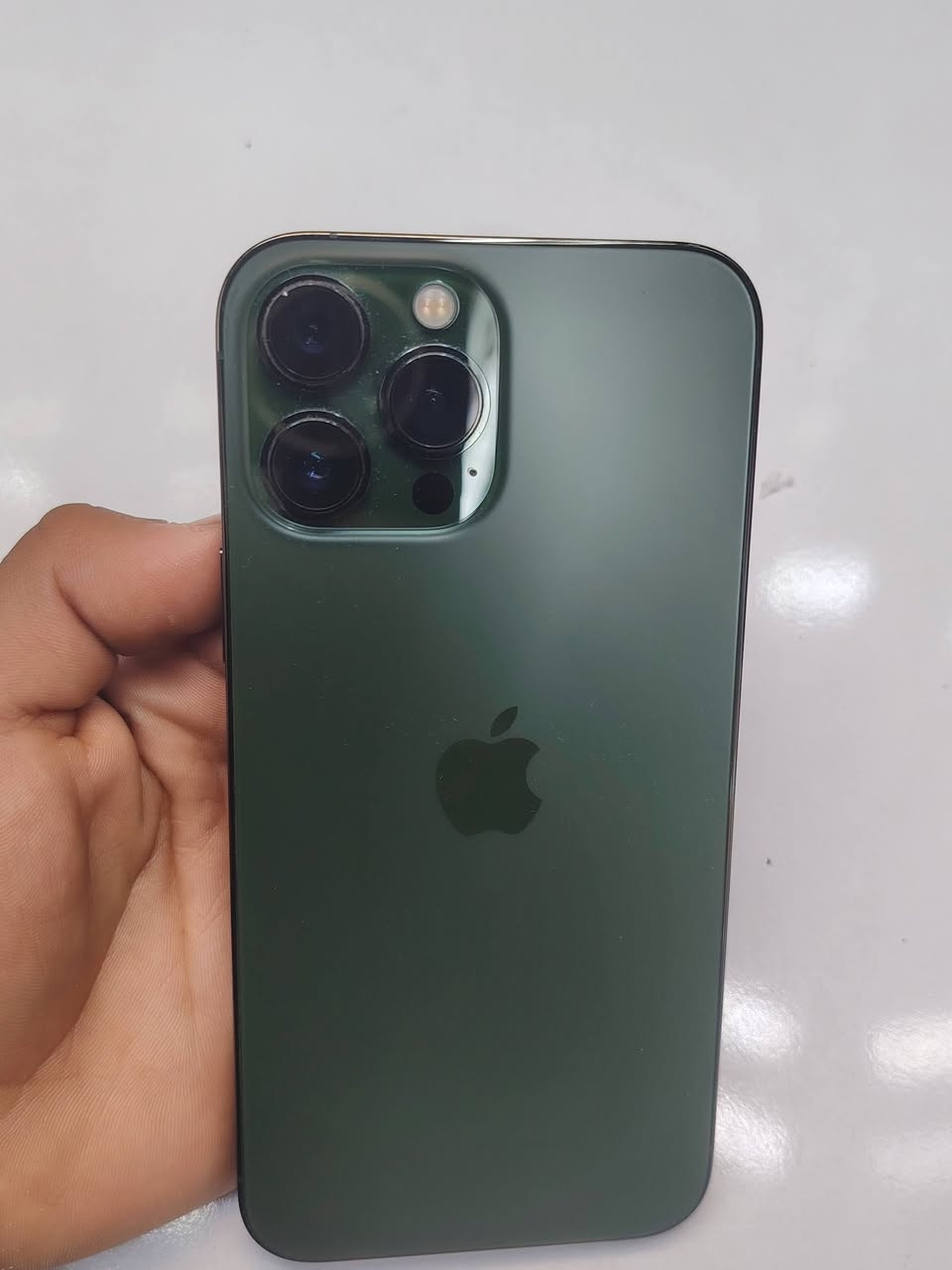 13 برو ماكس
ذاكره 256
بطاريه 82
ما مفتوح نضافه 100/100
سعره 720
***********
