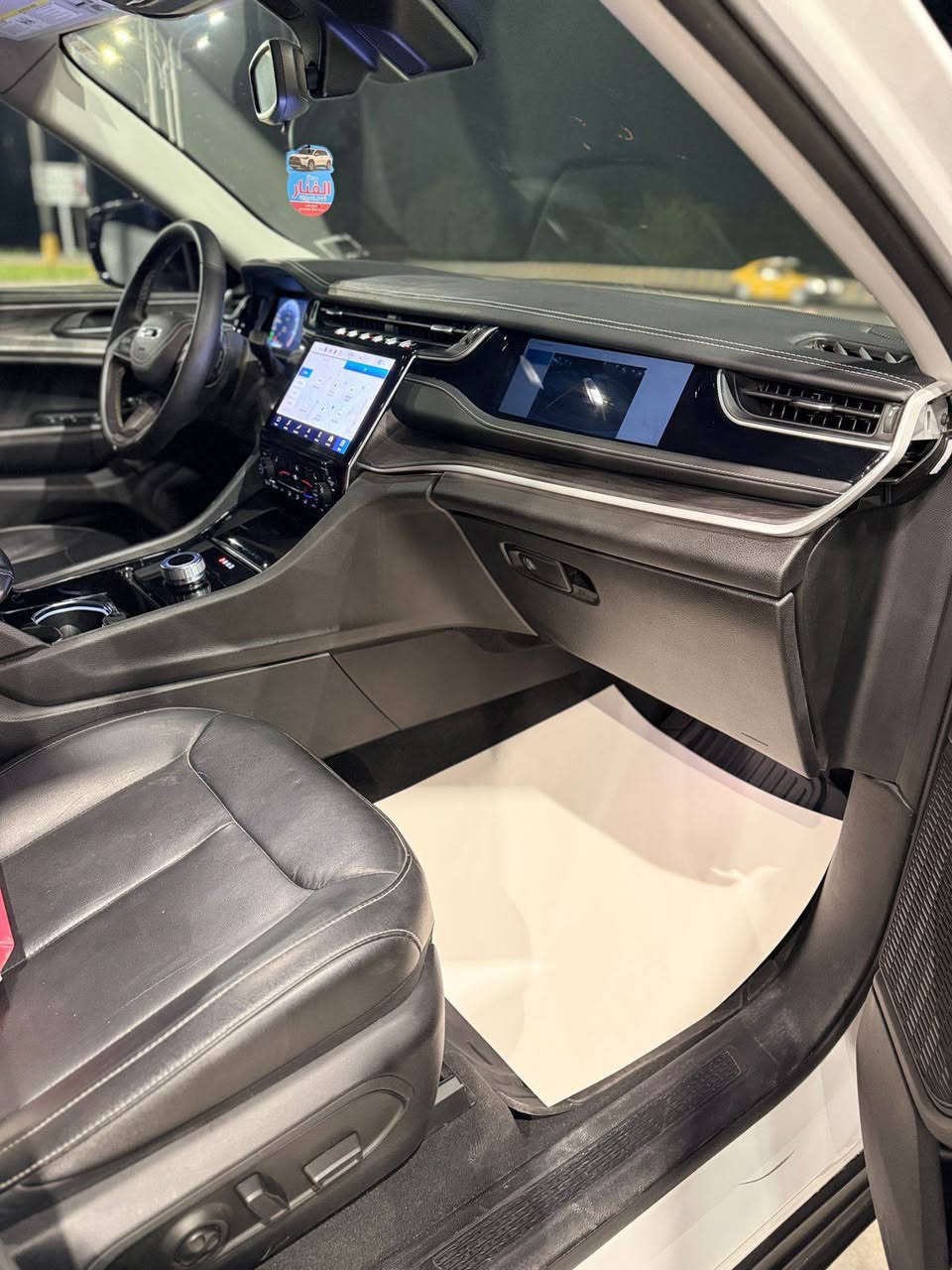 السلام عليكم 
للبيع جيب لاريدو 2023
5راكب 
لمتدد فول للاخير عده الفتحه 
السياره 3 شاشات 
بصمه 
كشنات جلد وكهرباء وخزن ميموري ثنينهن 
تدفئه مقاعد امامي وخلفي وتدفئة ستيرن 
رادارات امامي وخلفي وجانبي 
قياده ذاتيه وتحديد مسار 
لايت زنون ولد امامي خلفي 
مري قلاب على البك 
جنطه كهرباء 
تبريد منفصل قطعتين 
مكينه سته سلندر 
مكينه 6سلندر 3600
حادثه جاملوغ وبنيد فقط بدون راديترات بلادي 
مكانه كربلاء  ***********
السعر 295
