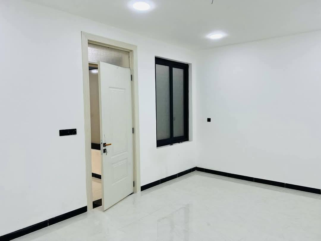 السلام عليكم صبغ وكافه الديكورات بأنسب الأسعار لأستفسار *********** أو خاص او الرقم بي واتساب حلة, بابل
