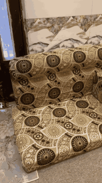 سلام عليكم ديوان 24متر كويتي درجه أولى مكاني الناصريه مركز ￼ شارع بغداد 400 وبي مجال الرقم ***********
