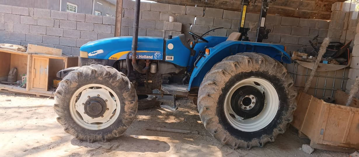 مكينه نيوهولند للبيع محسن تلاثه كير 2009 رقم بغداد الماني حره المكان بغداد ابو غريب ***********  ‏‪***********‬‏
