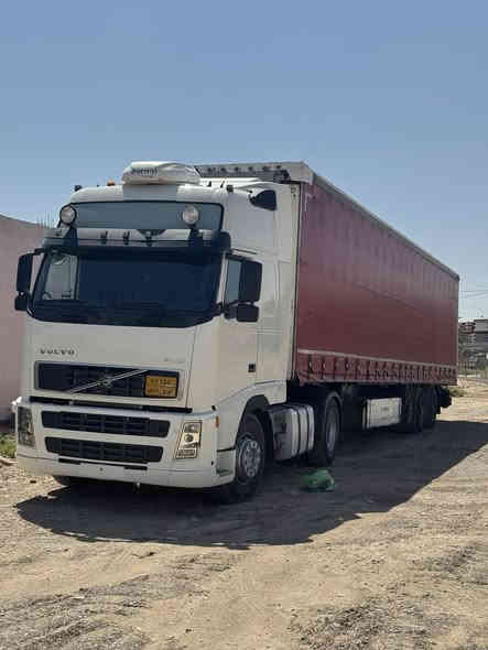 فالفوا 2003 رقم الماني اربيل جديد هزه براد  سنويه جديده باسمي شخصيآ

  اربع خطوط عرجه كير اوتماتيك هاف 3 طگات نضيفه كلش السياره اي نقص مابيها عل اخر حبايه امانه الله 

عربان كرونه 2013 مربوطه كامله بل كارتون بعدها  جديده وبيها محجر متر داخل الجادر

السعر 3 دفاتر 

رقم التليفون 
***********
