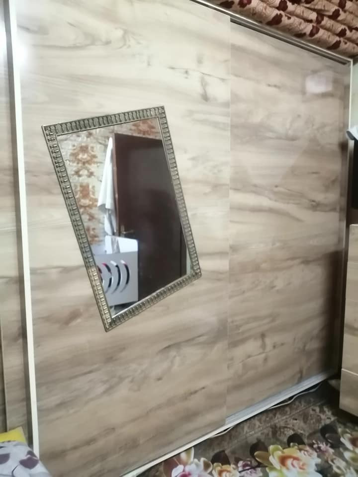 غرفت نوم كامل
مصنوعه من امداياف مواد تركي 
ساسام مساعد كنتور كومدي+2  مستواليت (متر ونص) كنتور 2.20طول 2.20عرضه
مزيد من تفاصيل تواصل مع رقم متوفر ويتوفر واتساب نفس رقم
***********
